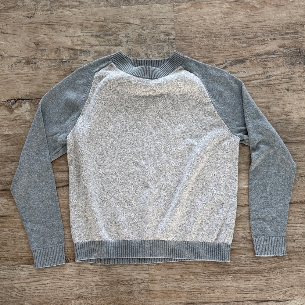 GAP Heather Gray Knit Sweater